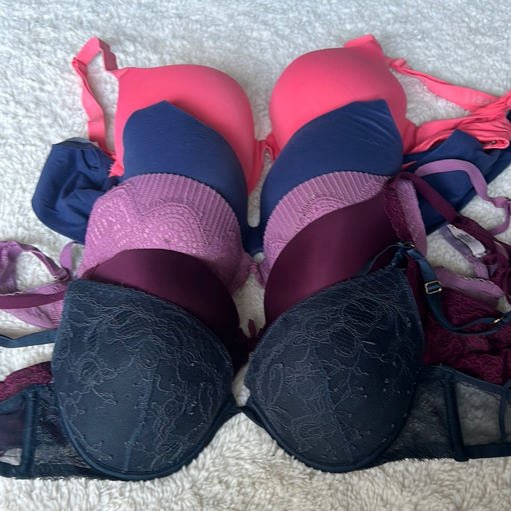Victoria Secret push up bras 32D